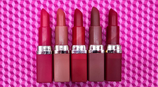 LABIAL EN BARRA MATE LIPSTICK